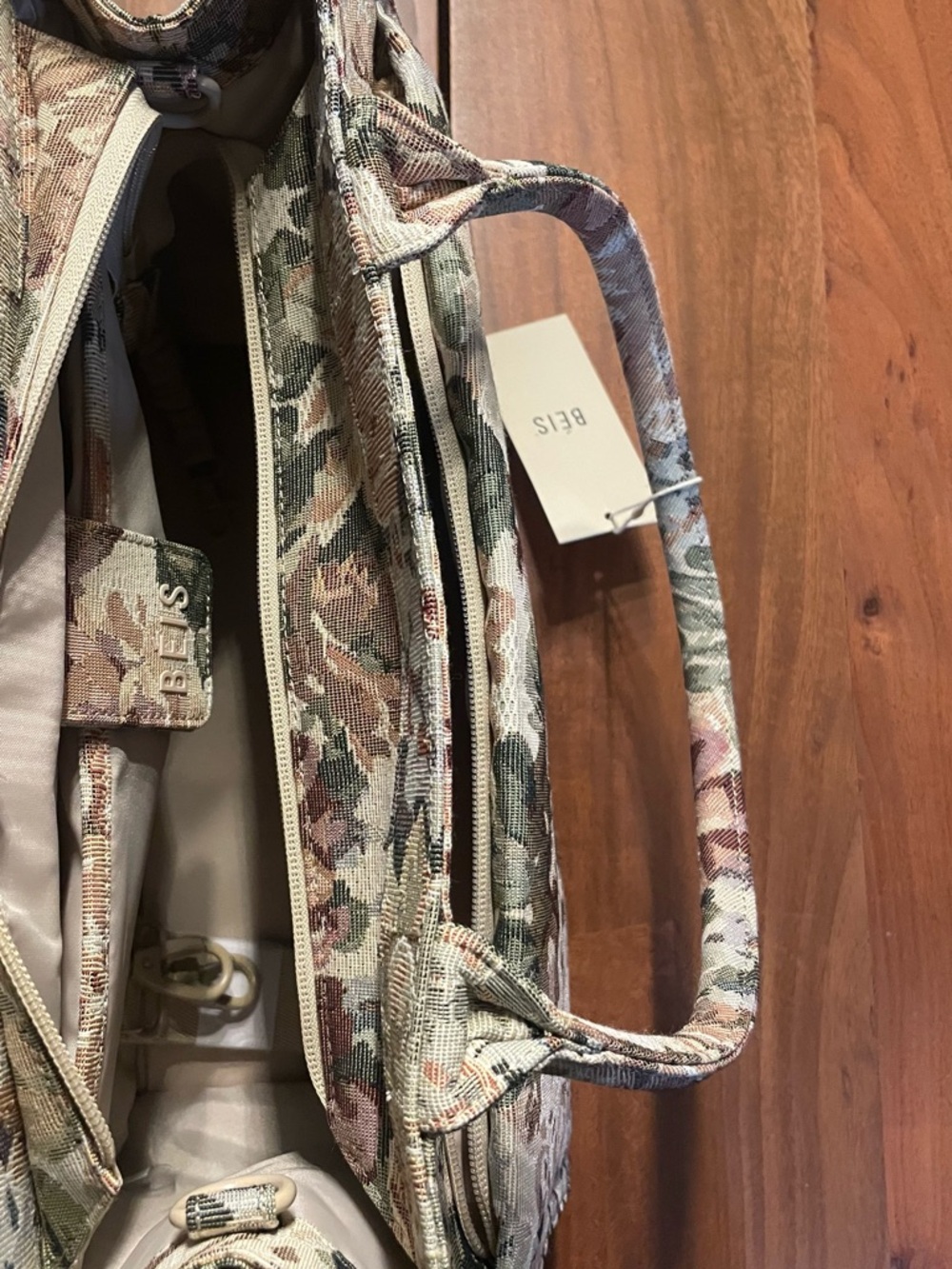 BEIS The Book Tote in Vintage Floral NWT - Picture 10 of 16